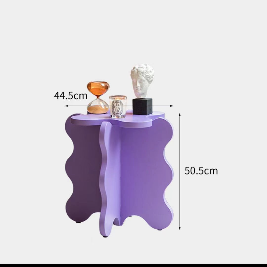 Table de pétales de couleur crème à extrémité ondulée de dessin animé