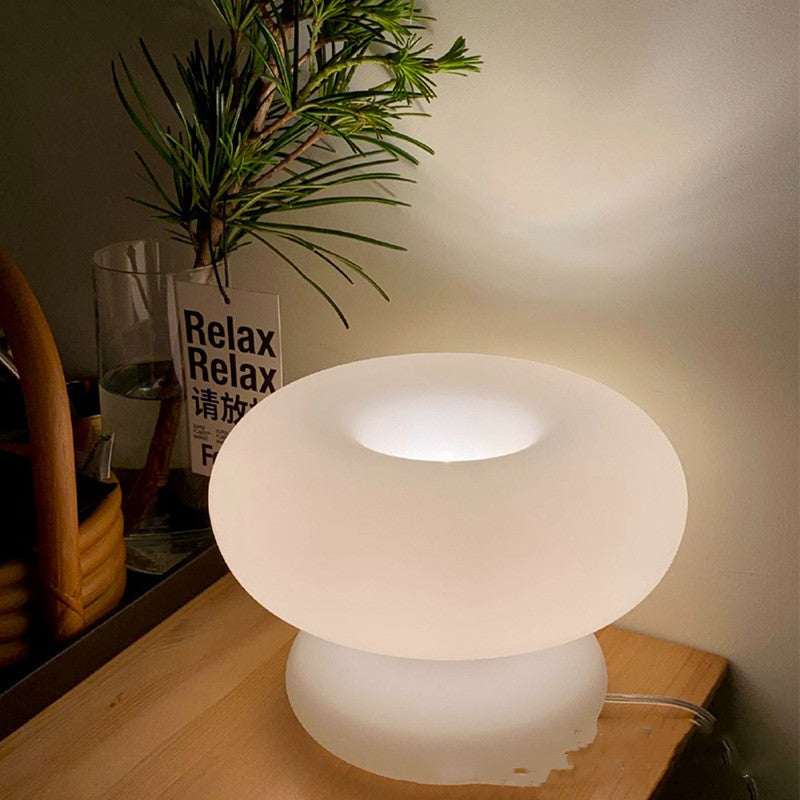 Modern Stylish Bedroom Decoration Mushroom Lamp