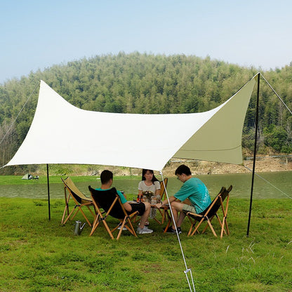 Toldo hexagonal exterior para protección contra la lluvia y el viento.