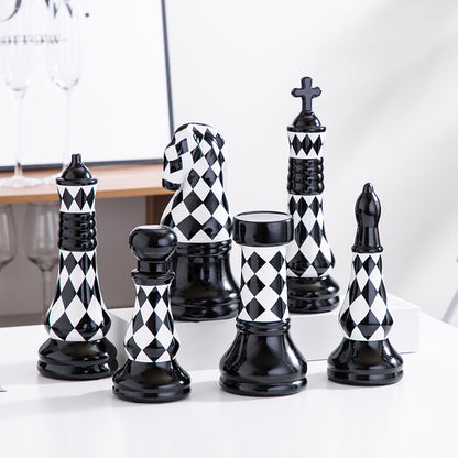 Ornements d'échecs en treillis noir et blanc en céramique européenne