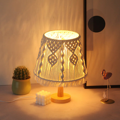 Nordic Style Hand-woven Table Decorative Bedroom Bedside Lamp