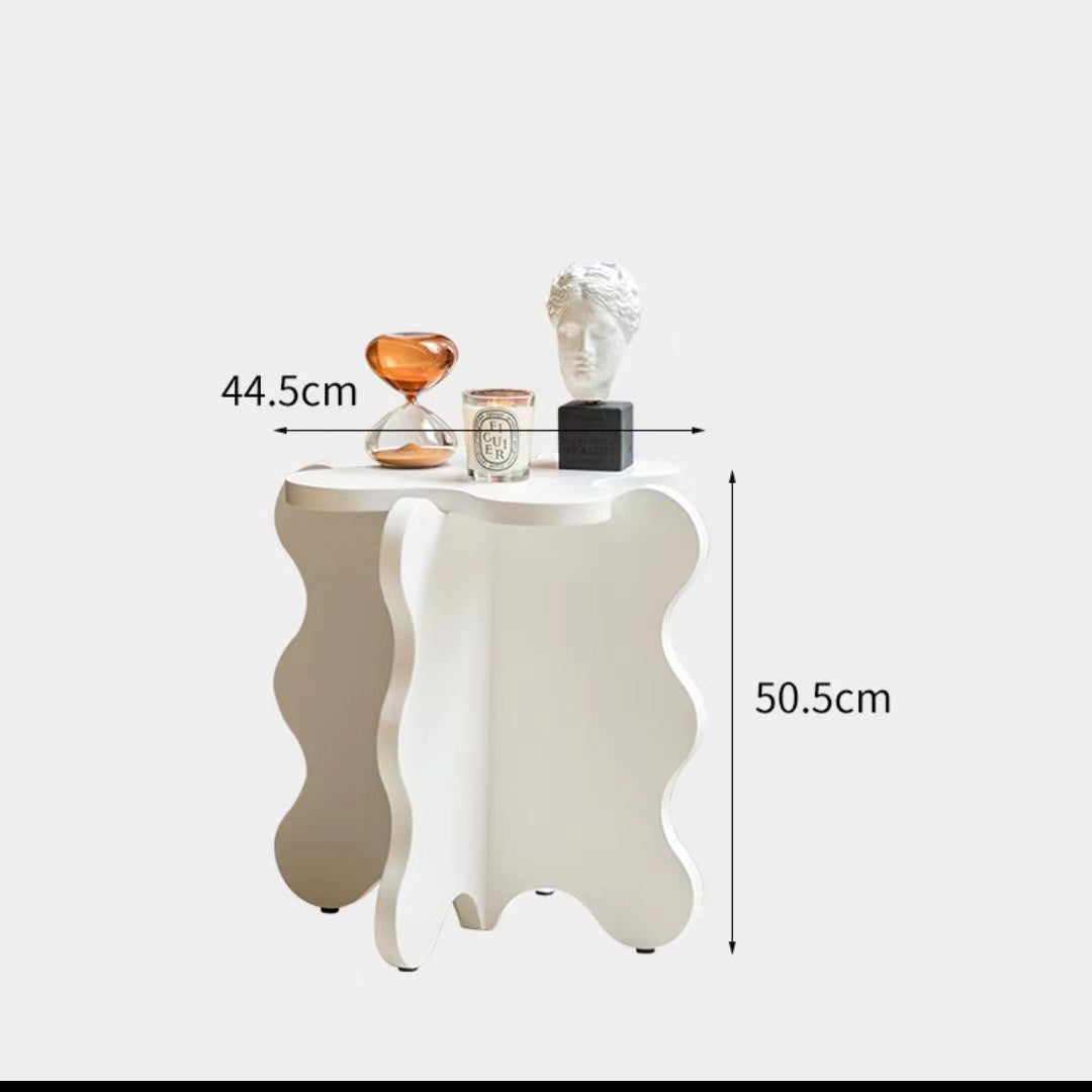 Cartoon Wavy End Cream Colored Petal Table