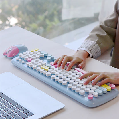 Conjunto lindo de teclado y mouse inalámbricos de dibujos animados