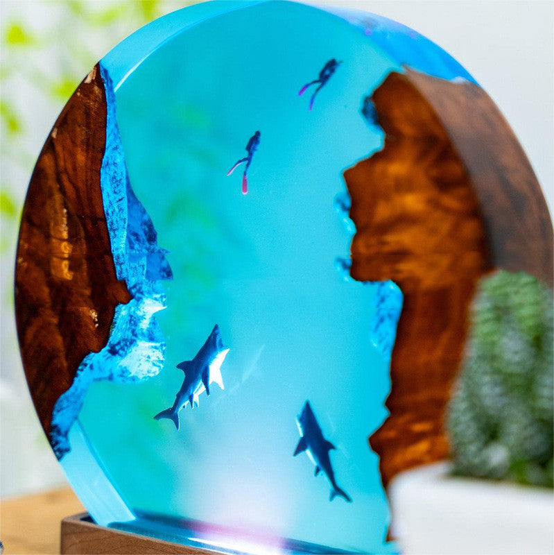 Petite lampe de nuit Marine en bois massif, résine décorative ronde époxy requin 3D