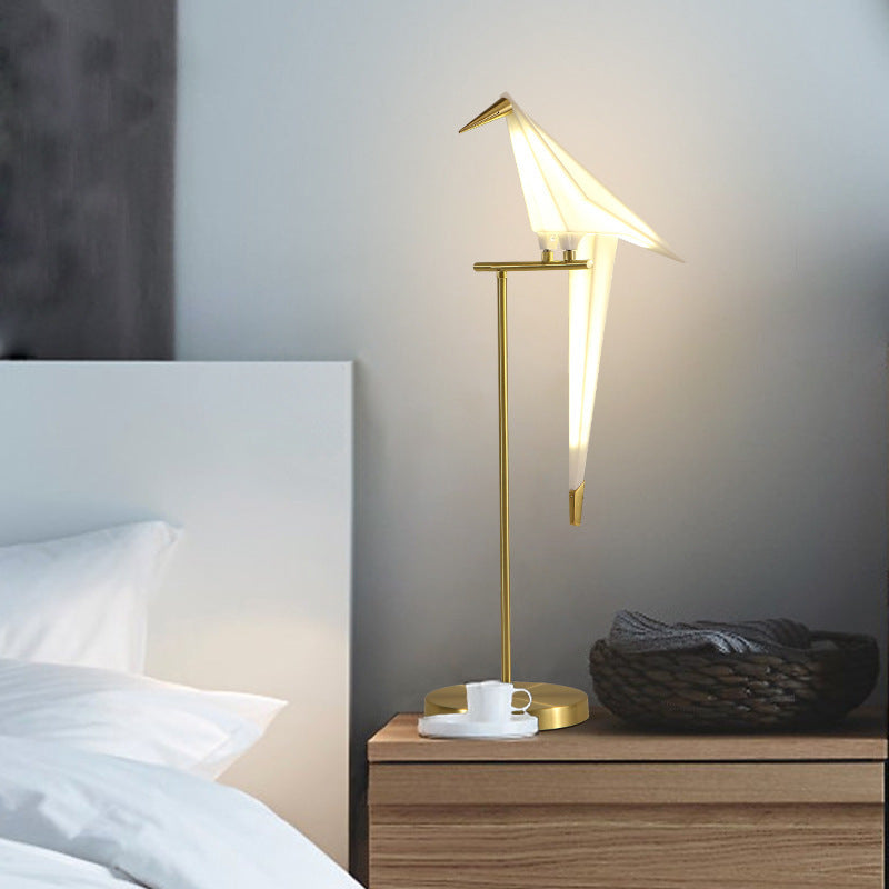 Postmodern Minimalist Thousand Paper Crane Table Lamp Design