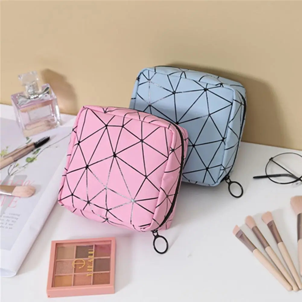 Multifunctional Rhombus Pattern Sanitary Pad Bags Reusable Napkin Storage Organizer Women Pad Pouch Bags Portable Makeup Bags