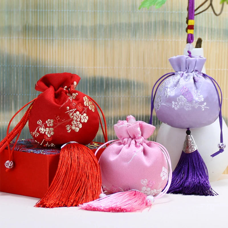 Sac cadeau à cordon brodé avec pompon, petite pochette vide pour pendentif de voiture, sac de rangement anti-moustique pour enfants et bébés, lavande