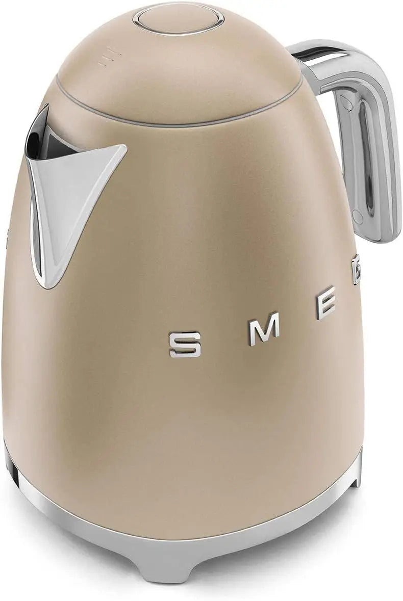 Hervidor SMEG de 7 tazas (champán mate)