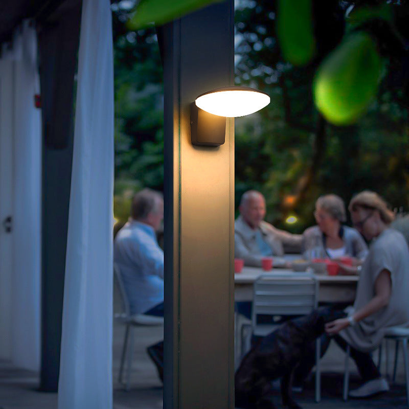 Luz de pared solar al aire libre moderna simple impermeable