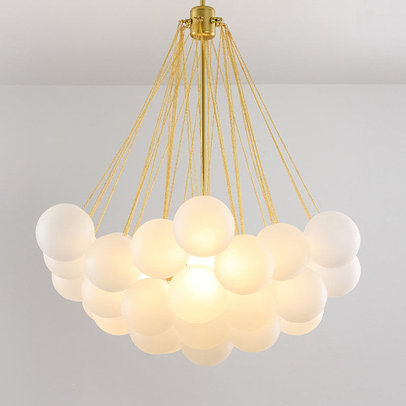 Lámpara colgante para el salón postmoderna con burbujas de cristal blanco, bola de lujo, luz creativa