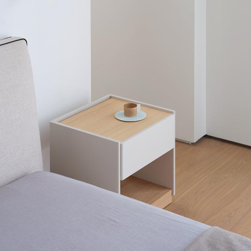 Table de chevet de chambre mate simple