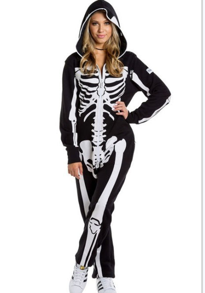 Mono de mujer con esqueleto de Halloween y calavera