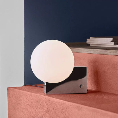 Lampe de table décorative nordique en forme de lune blanche laiteuse, design danois