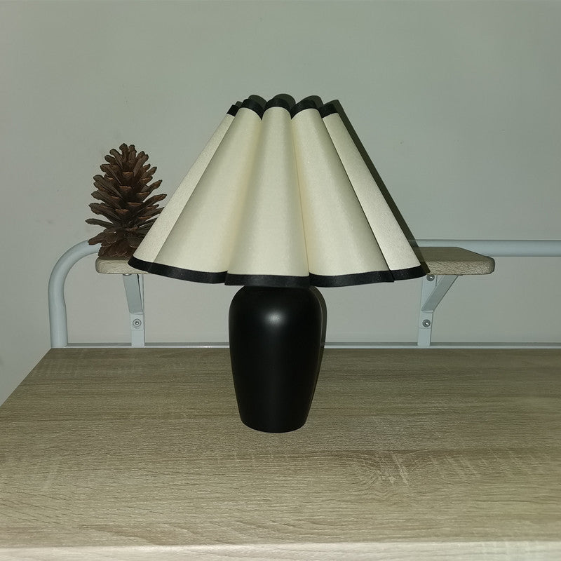 Lampe de Table de nuit en forme de pétale, petite couverture plissée rétro de Style chinois, nouvelle collection