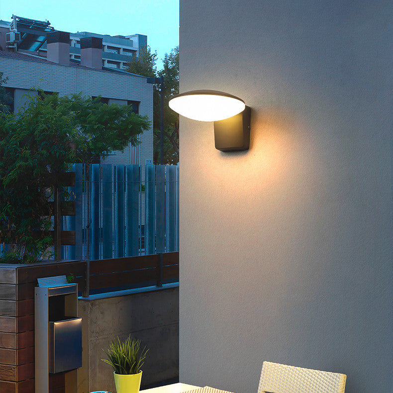 Luz de pared solar al aire libre moderna simple impermeable