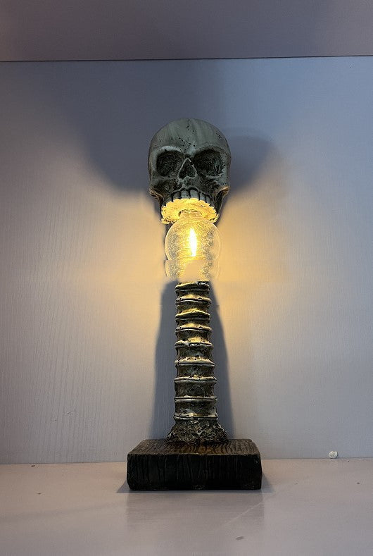 Lampe de table créative en forme de crâne - Accessoires d'horreur pour Halloween