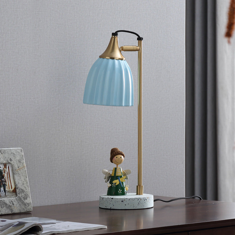 Lampe de table en céramique transmettant la lumière de style nordique