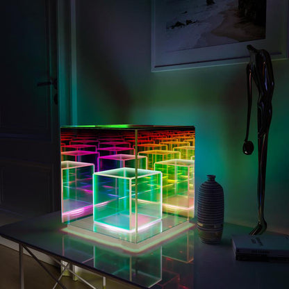 Lampe de table de couleur LED cube en acrylique