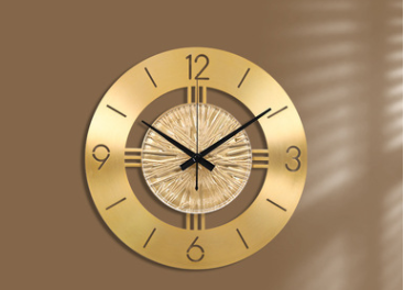 Metal Wall Clock With Elegant Pendulum