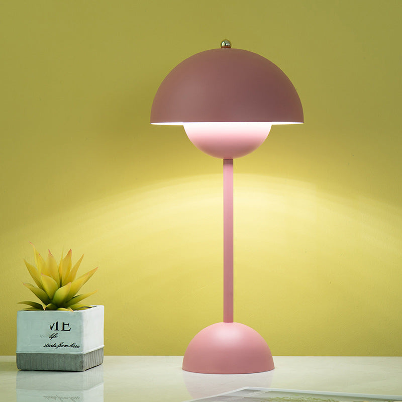 Creative Nordic Simple Bud Table Lamp