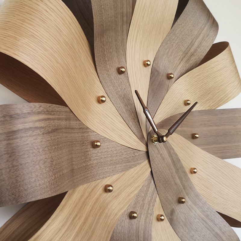 Time To Turn The Clock Decorative Painting Solid Wood Veneer Petals