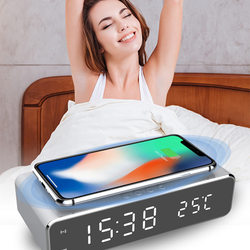 Reloj Despertador eléctrico LED con cargador inalámbrico, Despertador Digital de escritorio, termómetro, reloj con espejo HD, decoración de mesa