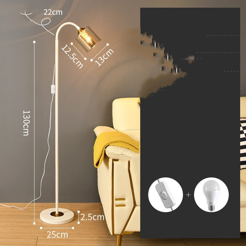 Lampe de table verticale simple nordique simple et luxueuse