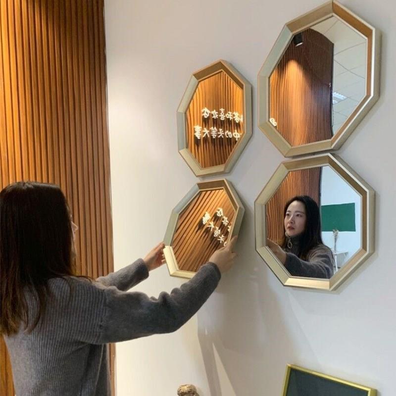 Mur de table de restaurant de luxe léger