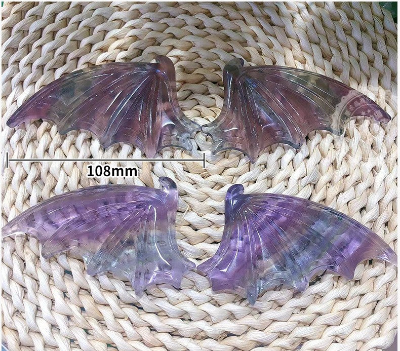 Aile de chauve-souris en fluorite naturelle, une paire d'ornements