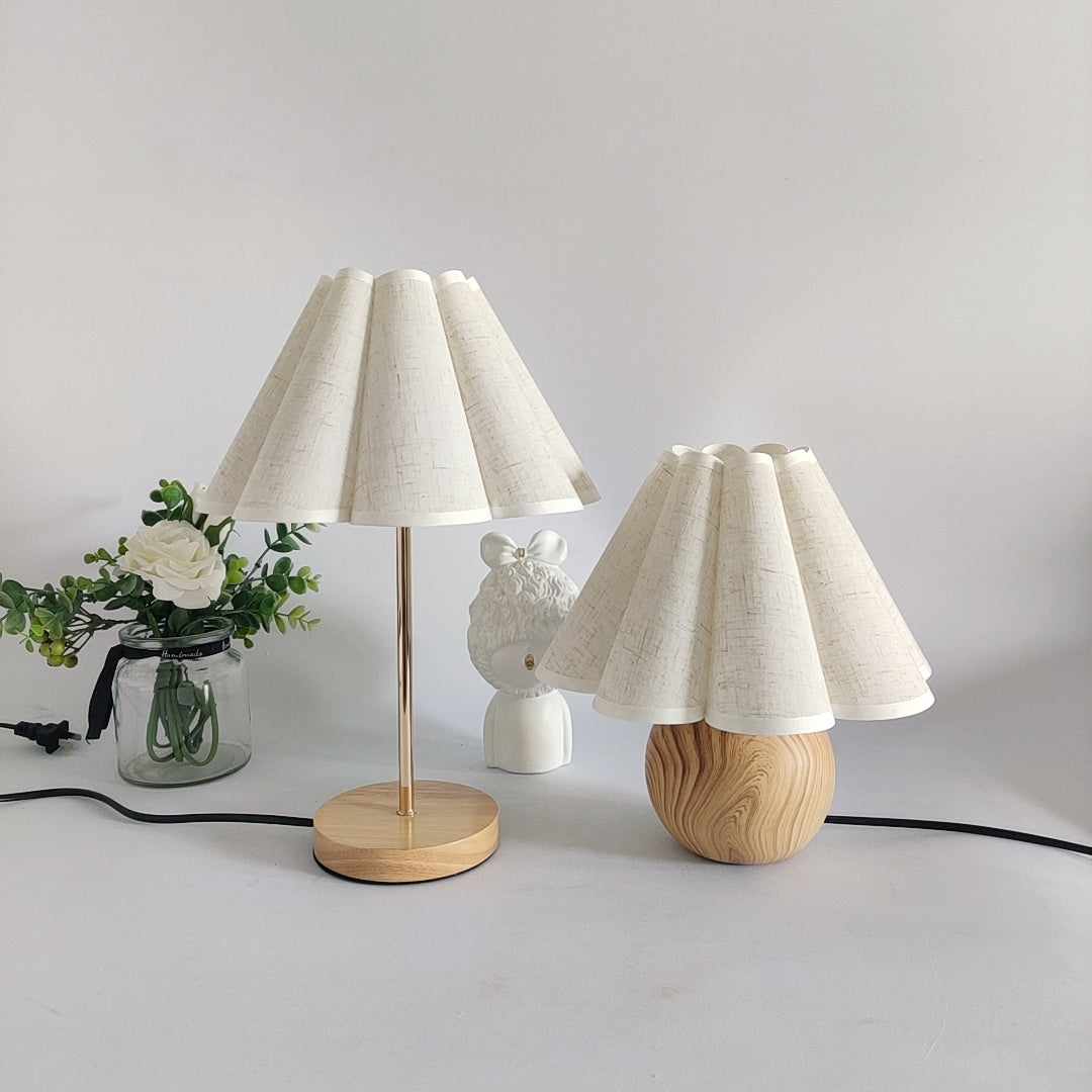 Lampe de table décorative de chevet en tissu pétale en céramique et métal