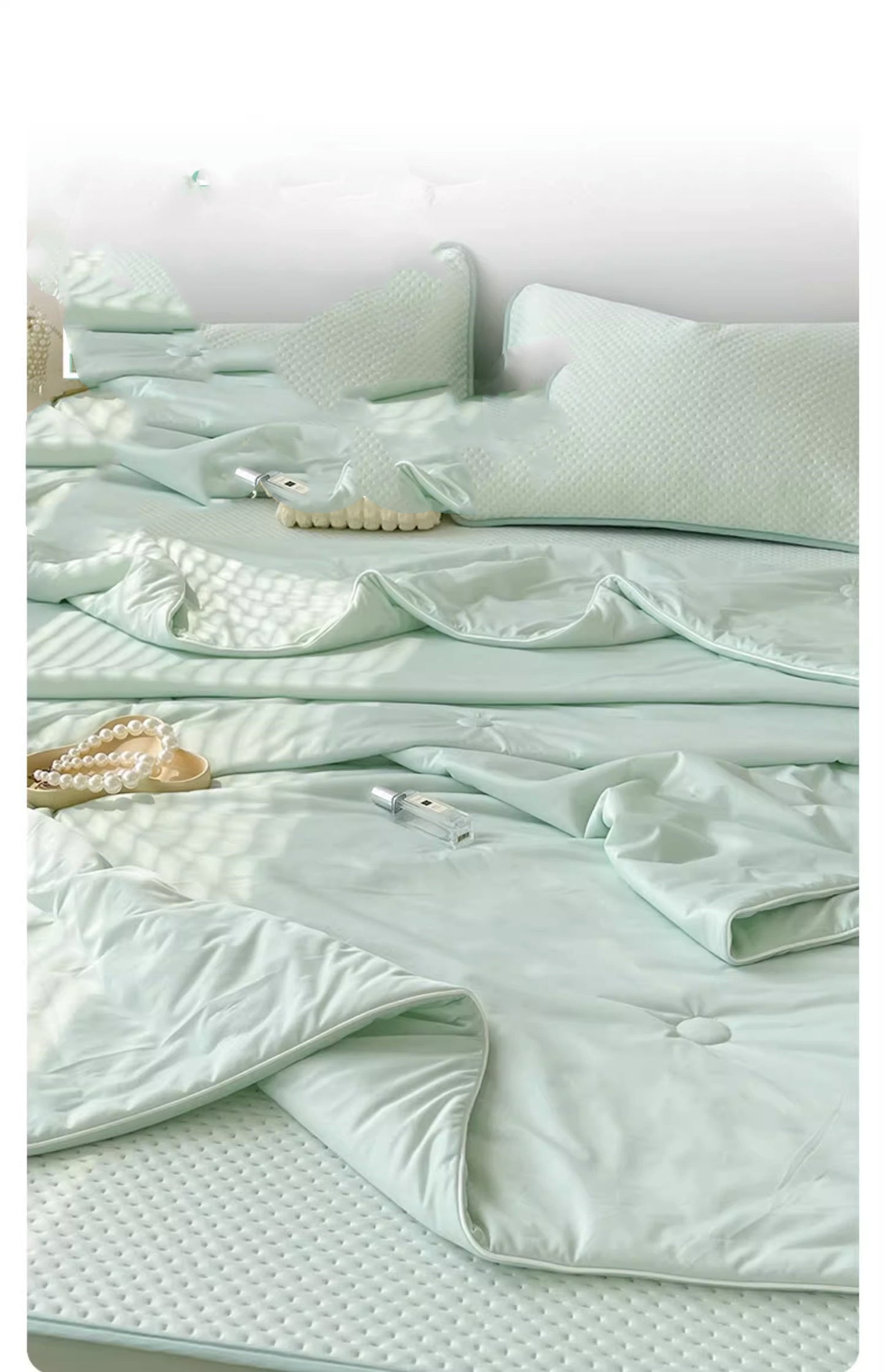 Summer Cool Quilt Set Four Piece Bed Fitted Sheet