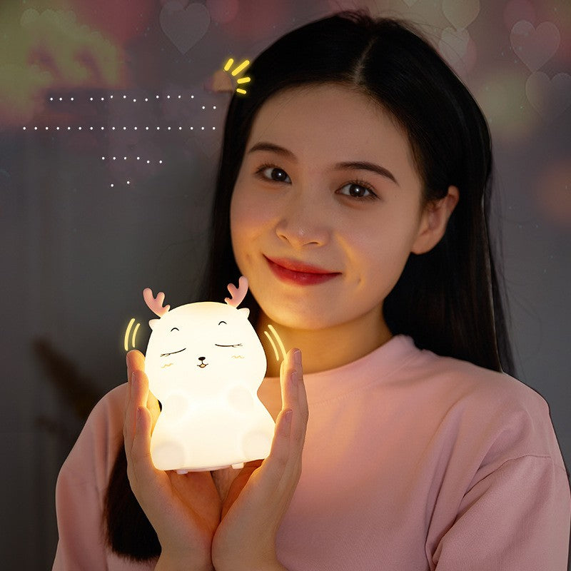 Lampe Pat en Silicone en forme de cerf, veilleuse d'allaitement à sept couleurs