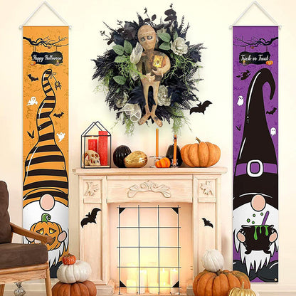 Manualidades colgantes para puerta de entrada con decoración de Halloween