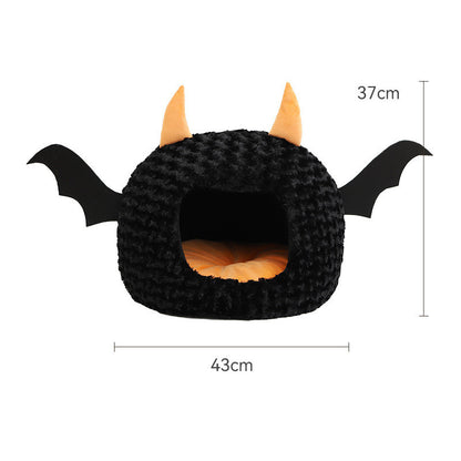 Nid pour animaux de compagnie Halloween Little Devil en peluche courte entièrement fermé et chaud