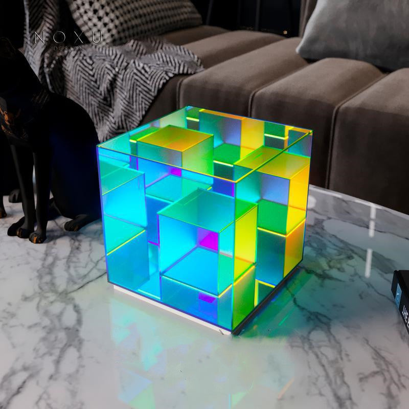 Lámpara de mesa de color LED de cubo acrílico